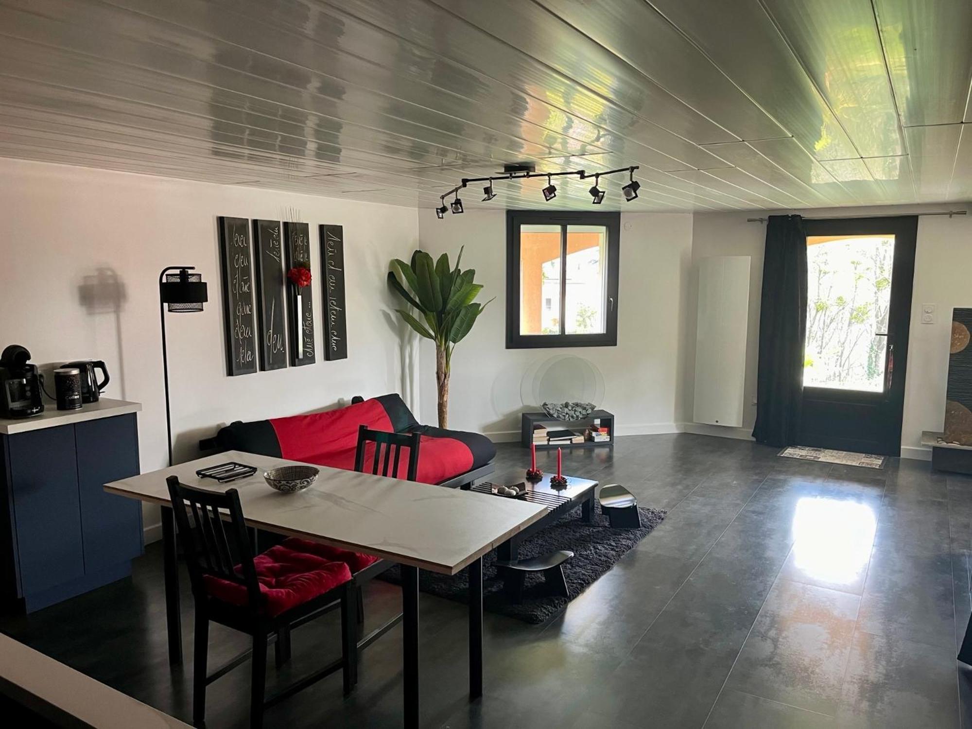 Comme Dans Un Ecrin - T2 De 50 M² Avec Jardin, Terrasse Et Piscine Appartement Vernaison Buitenkant foto