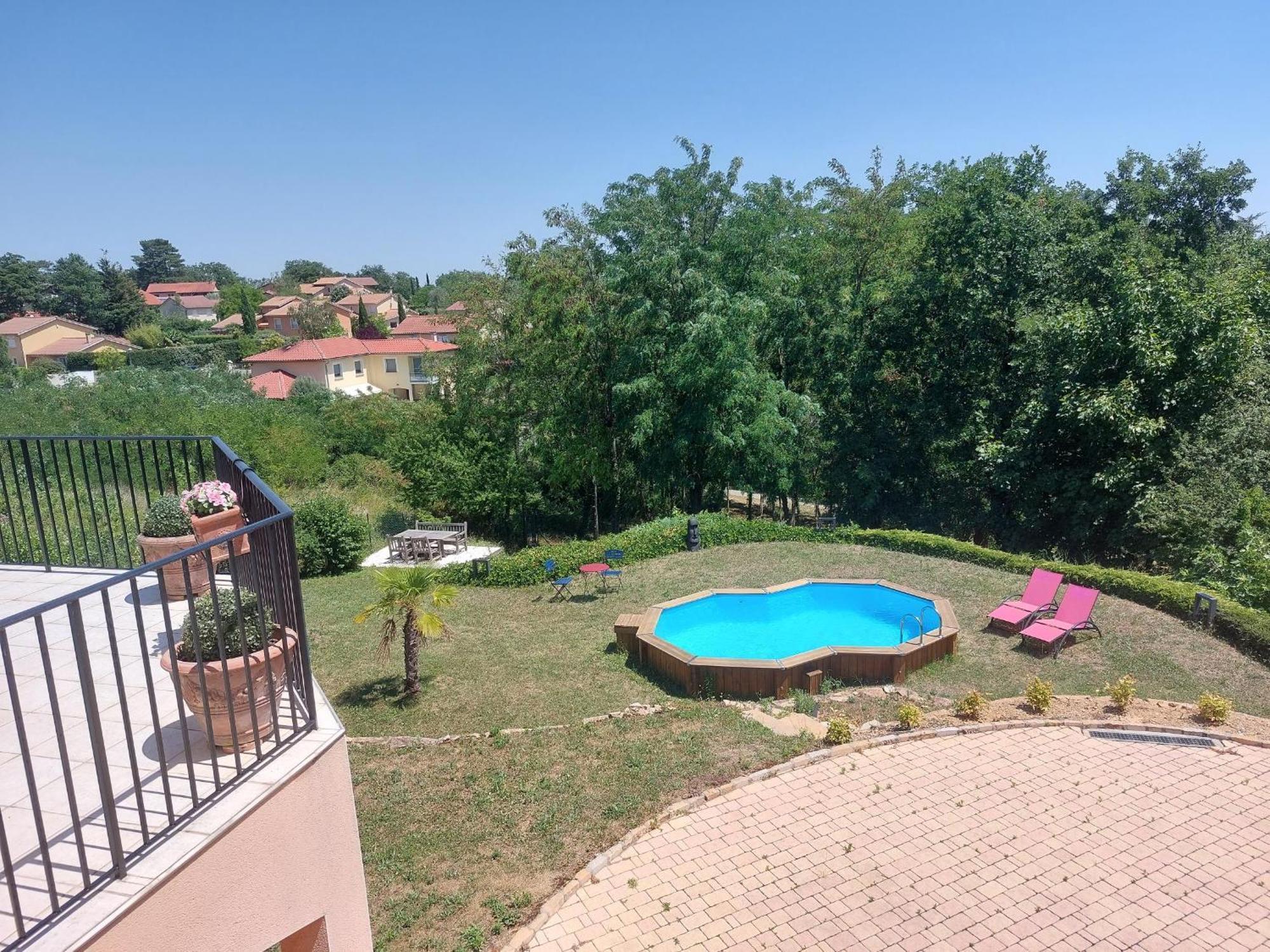 Comme Dans Un Ecrin - T2 De 50 M² Avec Jardin, Terrasse Et Piscine Appartement Vernaison Buitenkant foto